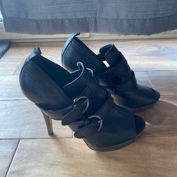 Leather coach bootie heels - Picture 4 of 4